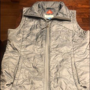 Columbia vest